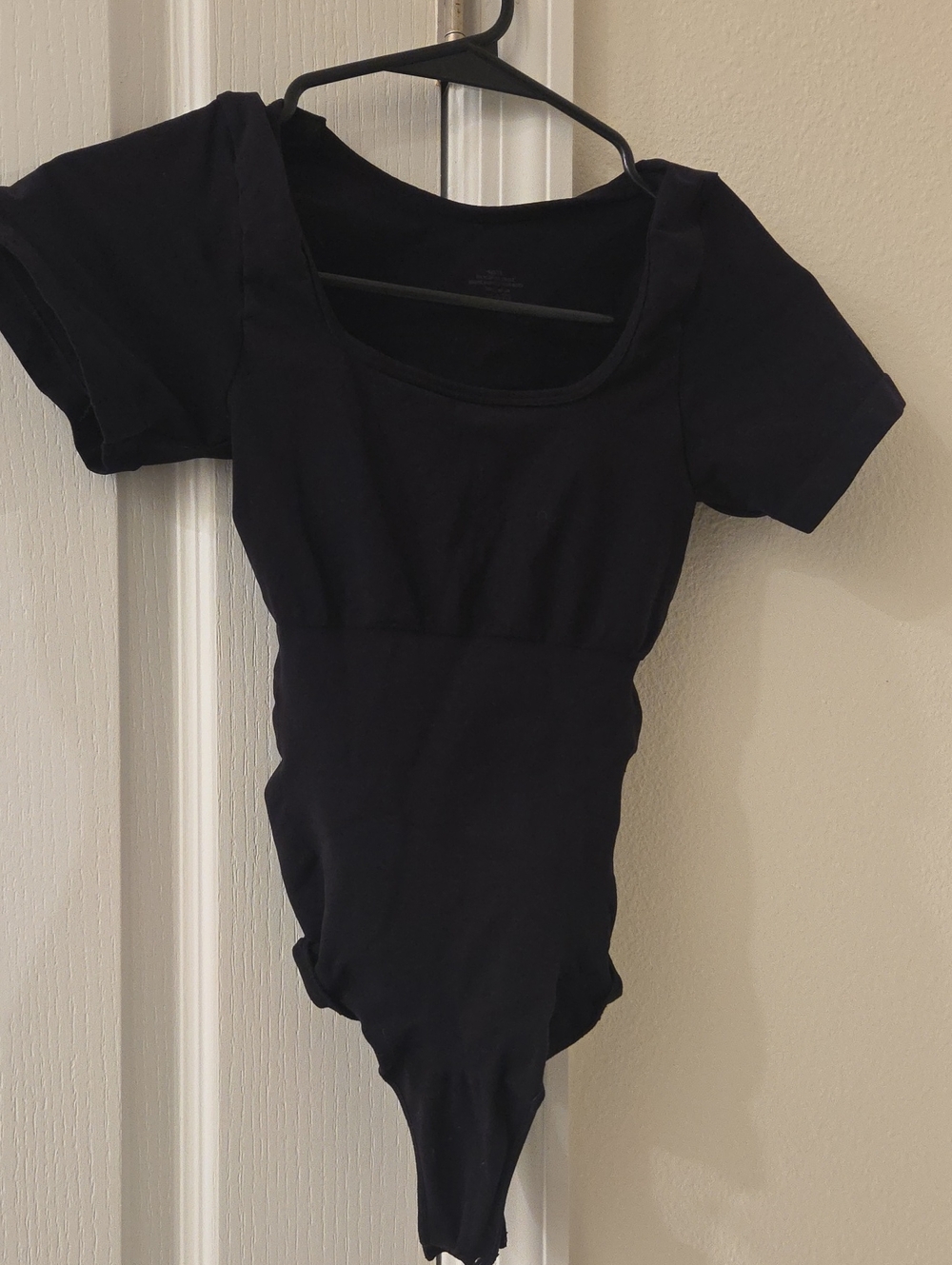 Black Short Sleeve Scoop Neck Bodysuit